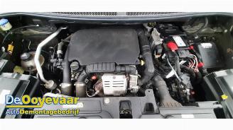 Peugeot 5008 5008 II (M4/MC/MJ/MR), MPV, 2016 1.2 12V e-THP PureTech 130 picture 4