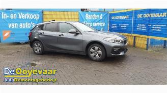 Salvage car BMW 1-serie 1 serie (F40), Hatchback, 2019 118i 1.5 TwinPower 12V 2021/10