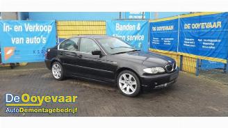 Salvage car BMW 3-serie 3 serie (E46/4), Sedan, 1997 / 2005 320i 24V 2001/10