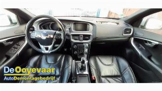 Volvo V-40 V40 (MV), Hatchback 5-drs, 2012 / 2019 2.0 D2 16V picture 3