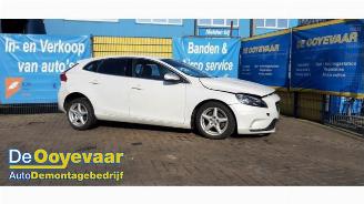 disassembly passenger cars Volvo V-40 V40 (MV), Hatchback 5-drs, 2012 / 2019 2.0 D2 16V 2015/8