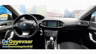 Peugeot 308 308 SW (L4/L9/LC/LJ/LR), Combi 5-drs, 2014 / 2021 1.2 12V e-THP PureTech 130 picture 2