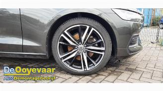 Volvo V-60 V60 II (ZW), Combi, 2018 2.0 B3 16V Mild Hybrid picture 4