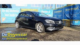 Coche siniestrado Mercedes A-klasse A (W176), Hatchback, 2012 / 2018 1.5 A-180 CDI, A-180d 16V 2014/10