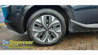 Kia EV6 EV6, Hatchback, 2021 77.4/84 kWh RWD picture 3