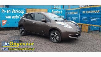 Damaged car Nissan Leaf Leaf (ZE0), Hatchback, 2010 / 2017 Leaf 2016/1