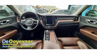 Volvo Xc-60 XC60 II (UZ), SUV, 2017 2.0 T8 16V Recharge, Twin Engine AWD picture 2