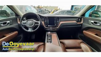Volvo Xc-60 XC60 II (UZ), SUV, 2017 2.0 T8 16V Recharge, Twin Engine AWD picture 2