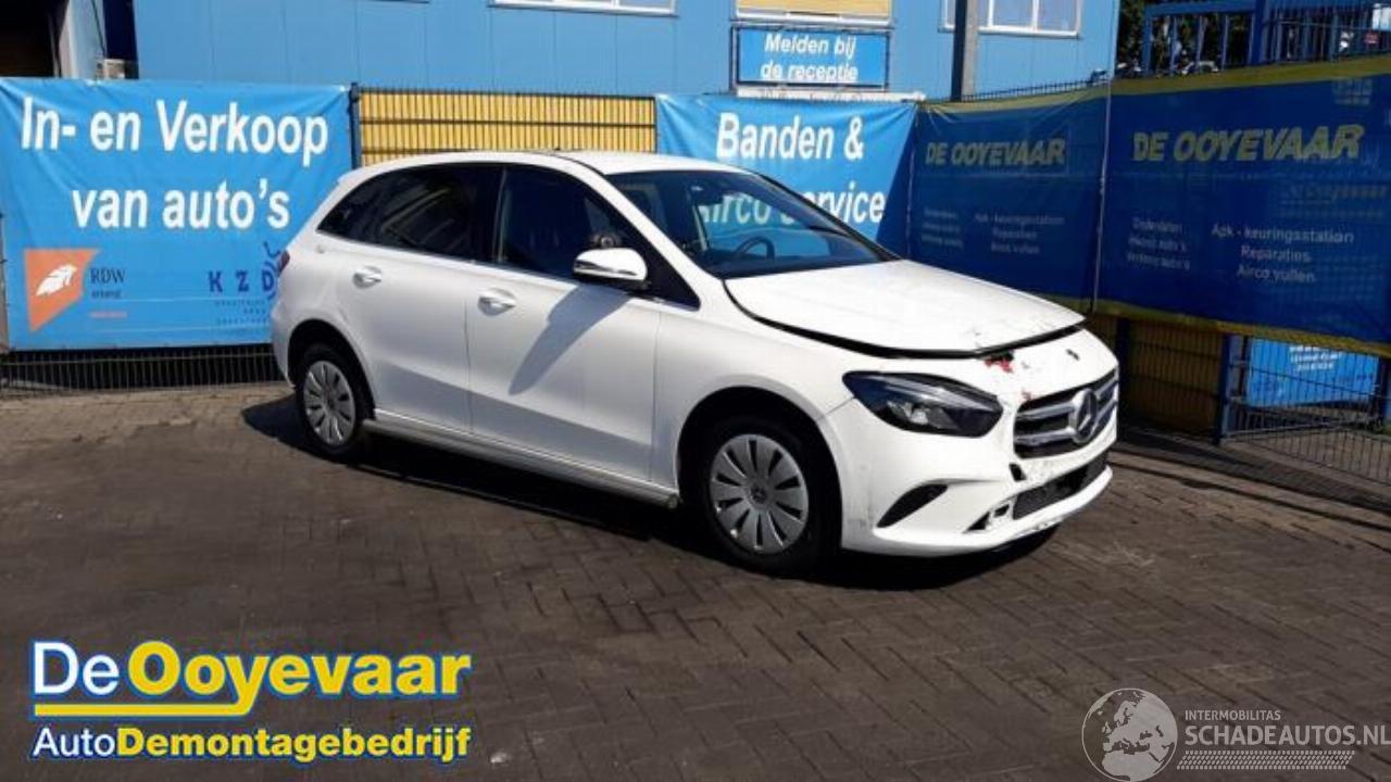 Mercedes B-klasse B (W247), Hatchback, 2018 / 2026 2.0 B-200d