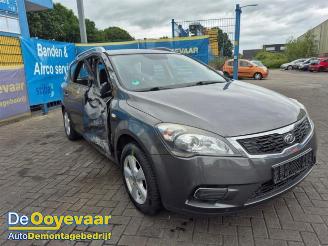 Kia Cee d Cee'd Sporty Wagon (EDF), Combi, 2007 / 2012 1.4 16V picture 2