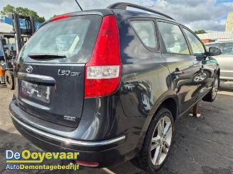 Hyundai I-30 i30 Crosswagon (WWH), Combi, 2007 / 2012 2.0 CVVT 16V picture 3