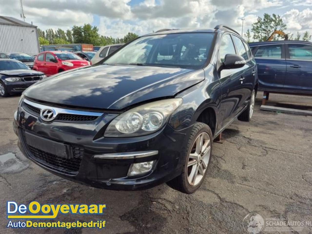 Hyundai I-30 i30 Crosswagon (WWH), Combi, 2007 / 2012 2.0 CVVT 16V