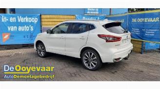 krockskadad bil auto Nissan Qashqai Qashqai (J11), SUV, 2013 1.3 DIG-T 160 16V 2019/10