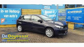 Salvage car Peugeot 308 308 (L3/L8/LB/LH/LP), Hatchback 5-drs, 2013 / 2021 1.2 12V e-THP PureTech 110 2020/3
