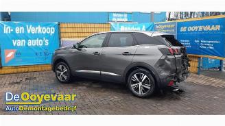 Salvage car Peugeot 3008 3008 II (M4/MC/MJ/MR), MPV, 2016 1.2 12V e-THP PureTech 130 2020/11
