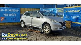 Démontage voiture Peugeot 208 208 I (CA/CC/CK/CL), Hatchback, 2012 / 2019 1.2 Vti 12V PureTech 82 2012/10