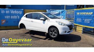 Autoverwertung Peugeot 208 208 I (CA/CC/CK/CL), Hatchback, 2012 / 2019 1.2 Vti 12V PureTech 82 2013/3
