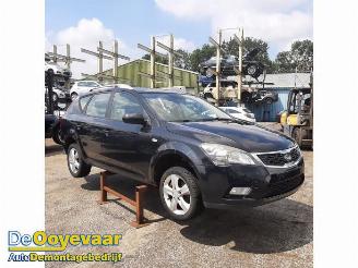 Auto da rottamare Kia Cee d Cee'd Sporty Wagon (EDF), Combi, 2007 / 2012 1.4 16V 2011/10