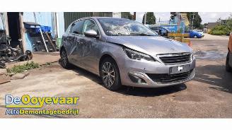 Démontage voiture Peugeot 308 308 (L3/L8/LB/LH/LP), Hatchback 5-drs, 2013 / 2021 1.2 12V e-THP PureTech 130 2016/7