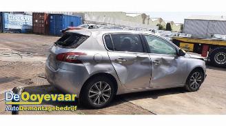 Peugeot 308 308 (L3/L8/LB/LH/LP), Hatchback 5-drs, 2013 / 2021 1.2 12V e-THP PureTech 130 picture 4