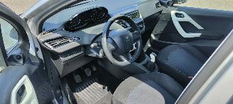 Peugeot 208 Peugeot 208 Like picture 8