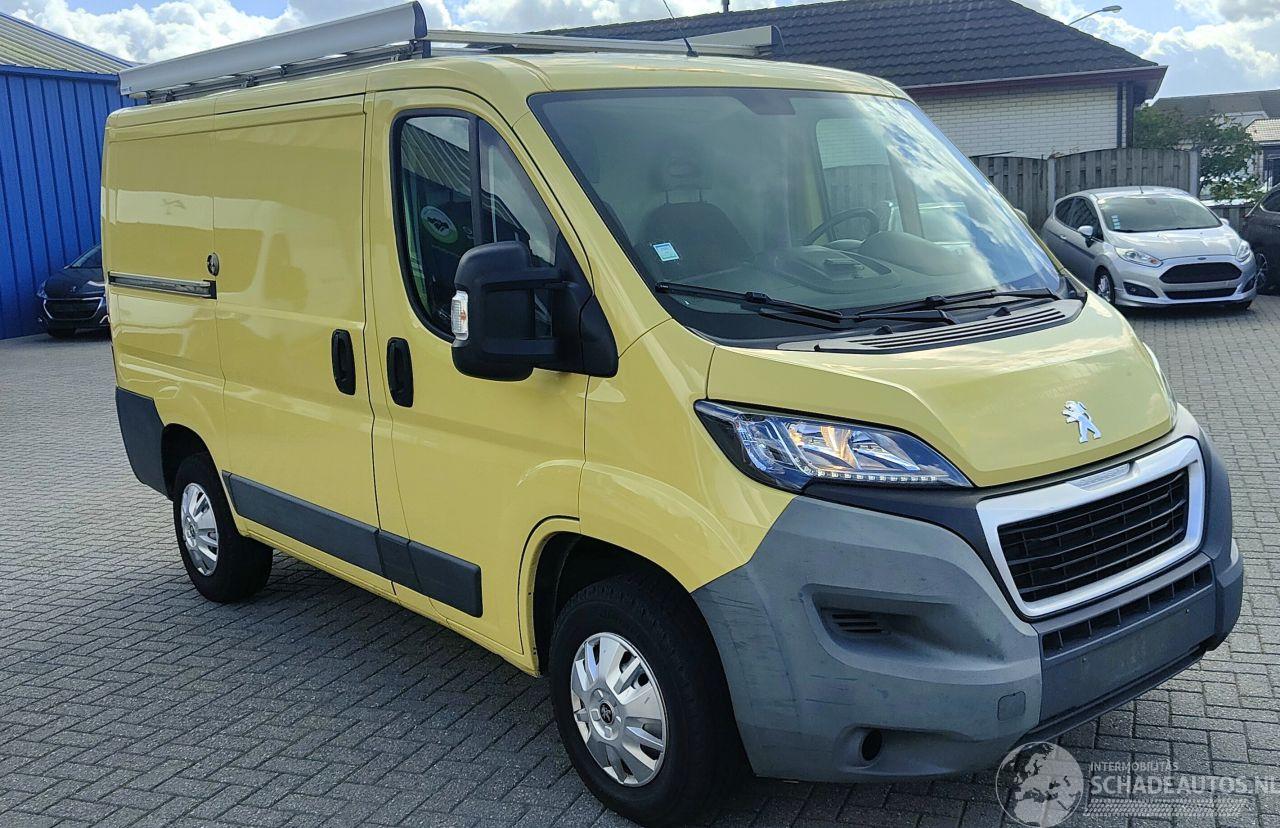 Peugeot Boxer Peugeot Boxer 330 L1H1 Komfort BlueHDi 130