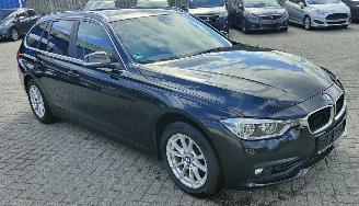 Schadeauto BMW 3-serie BMW 318 Baureihe 3 Touring 318 i Advantage 2019/10