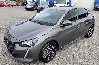 occasion passenger cars Peugeot 208 Peugeot 208 Allure topgepflegt 61521 km 2021/1