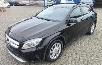 Gebrauchtwagen PKW Mercedes GLA Mercedes-Benz GLA 200 leder navi amg line topstaat ! 2014/6