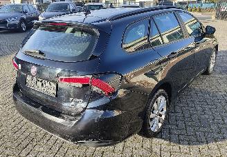Fiat Tipo Fiat fiat tipo 1,4 navi lichte rijdende schade picture 4