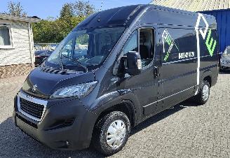 occasion commercial vehicles Peugeot Boxer Peugeot Boxer 120 kw premium topstaat 2018/9