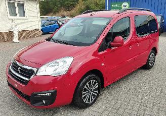 occasion passenger cars Peugeot Partner Tepee PEUGEOT Partner Tepee allure 2017/10