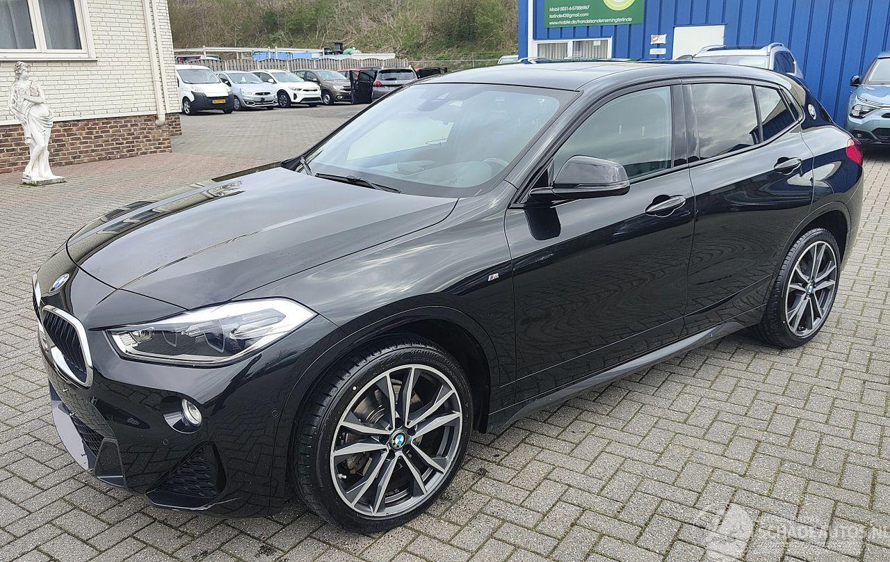 BMW X2 BMW X2 sDrive 20 i M Sport pano leder