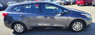 Kia Ceed KIA Ceed Sportswagon 1,4 Dream Team picture 5