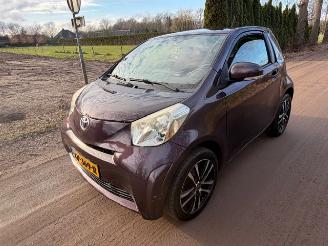 uszkodzony samochody osobowe Toyota iQ  2009/3