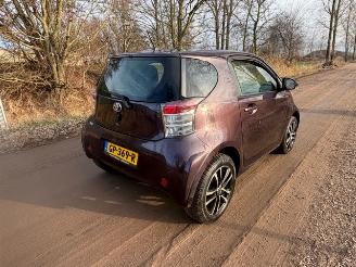 Toyota iQ  picture 3