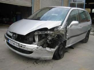 Peugeot 807  picture 2