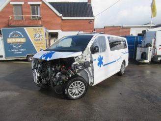 damaged passenger cars Peugeot Expert AMBULANCE 2022/5