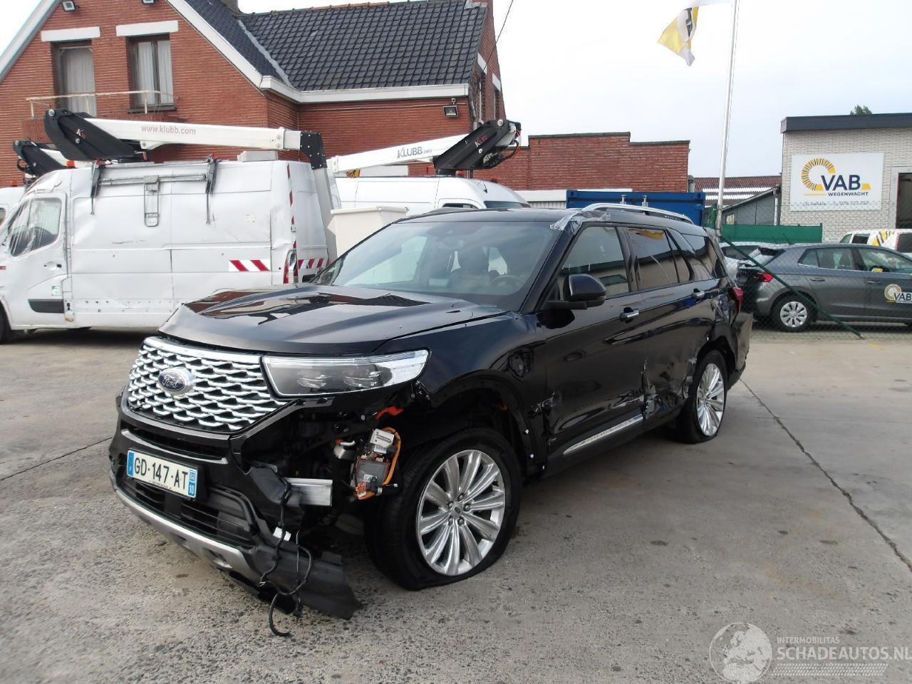 Ford Explorer PLATIUM