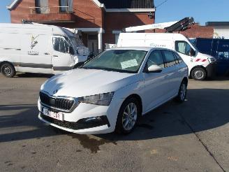 skadebil auto Skoda Scala 1.6 TDI AMBITION 2020/2