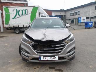 Vaurioauto  passenger cars Hyundai Tucson IX 35 2018/4