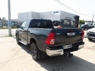 Toyota Hilux  picture 9