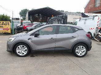 Renault Captur E-TECH picture 7