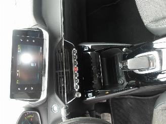 Peugeot 208  picture 25