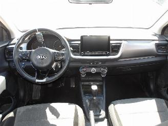 Kia Stonic  picture 3