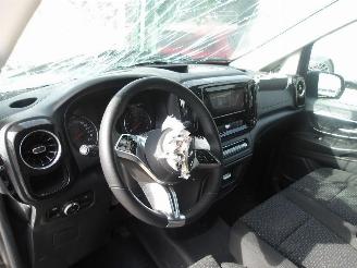 Mercedes Vito 114 picture 2