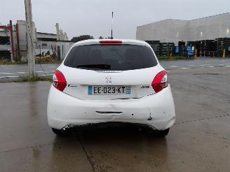 Peugeot 208 STYLE picture 7