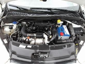 Peugeot 208 STYLE picture 19