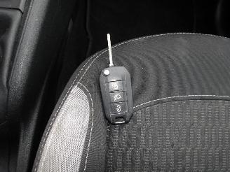 Peugeot 208 STYLE picture 26