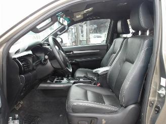 Toyota Hilux INVINCIBLE picture 17